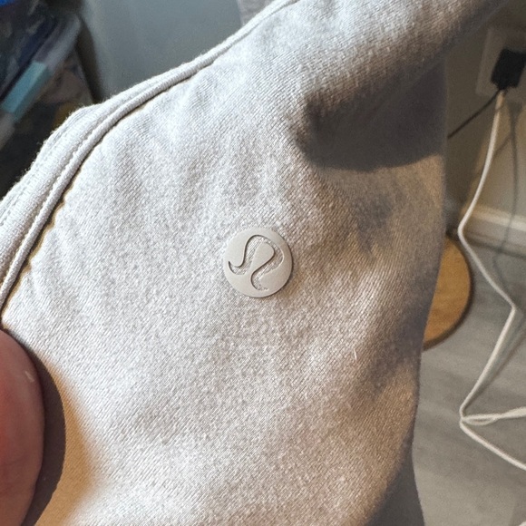 lululemon athletica women’s Light Gray joggers - Picture 4 of 4